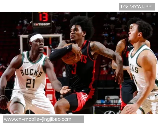 接连三战20+比肩詹皇！弗拉格开窍冲西部前十 赛后暖心为球迷签名